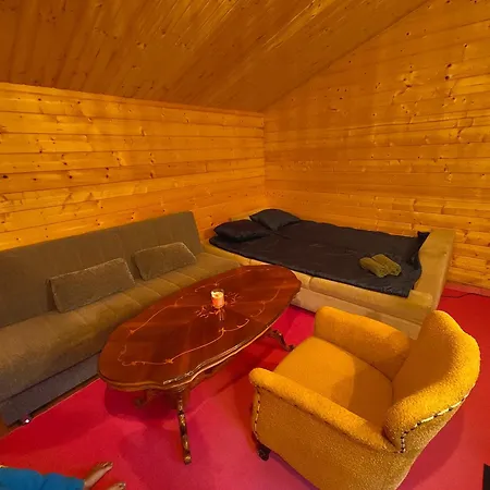 Metsajaerve Kaemping Campingplads *